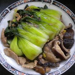 鸡汤香菇油菜的做法[图]
