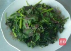 蒜蓉红苋菜炒饭的做法图解1