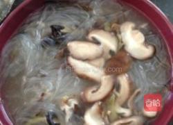 蘑菇粉丝汤的做法图解7