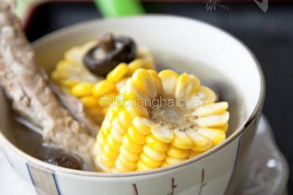香菇玉米肋排汤
