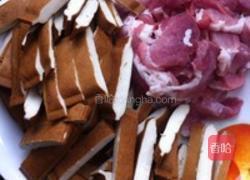 五花肉香干煲的做法图解1