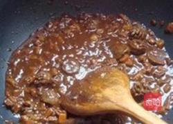 牛肉丸辫子蛋糕炸酱面的做法图解3