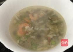 青豆菌菇鲜虾汤的做法图解5