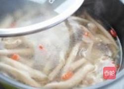 菌菇牛髓汤的做法图解3