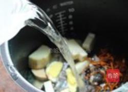 虫草花淮山乌鸡汤的做法图解2