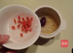 红枣莲子燕窝汤的做法图解10