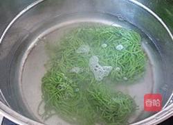 菠菜杂酱面的做法图解6