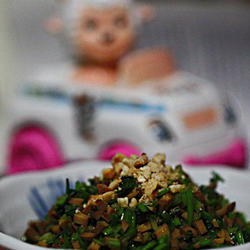 香干拌芫荽的做法[图]