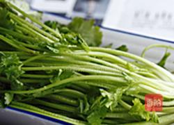 香干拌芫荽的做法图解1