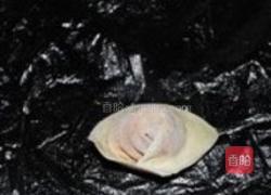 胡萝卜冬菇猪肉馅馄饨的做法图解6