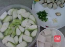 蛤蜊豆腐丝瓜汤的做法图解2