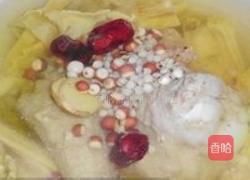 芡实薏仁竹笋干大骨汤的做法图解1