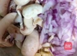 香煎小羊排伴红酒蘑菇汁的做法图解3