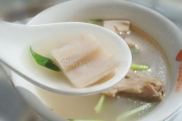红枣莲藕鸡汤