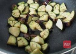 番茄烧茄子的做法图解6