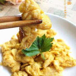 头道菜烹出蟹黄蛋的做法[图]