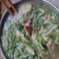 菠菜肉丝面的做法[图]