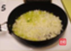 番茄核桃仁意面的做法图解2