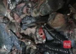 乌鸡煲海底椰的做法图解1