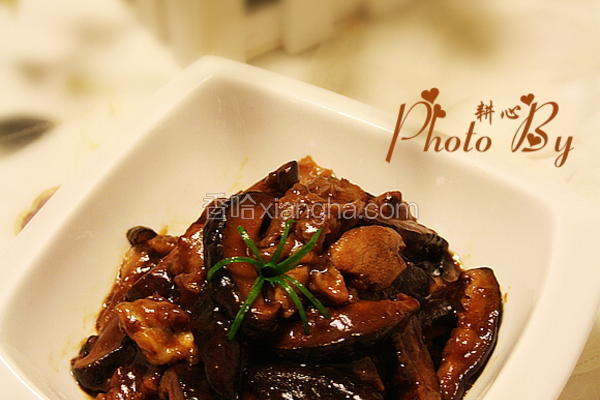 香菇丝炒鸡腿肉