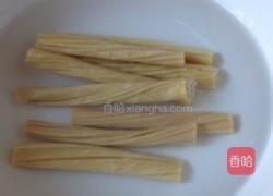腐竹白果鸡蛋汤的做法图解2