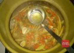 黄花菜枸杞排骨汤的做法图解7