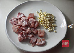 鸡头米排骨煲的做法图解1