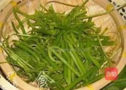 蒜头炒瓜远的做法图解2