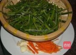 蒜头炒瓜远的做法图解3