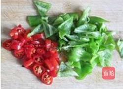 青红椒木耳炒山药的做法图解4