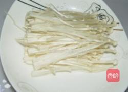 金针肥牛鲫鱼煲的做法图解4