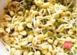 缤纷炒豆芽的做法图解1