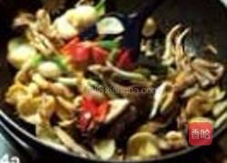 鲜鲍鱼炒舞茸的做法图解4