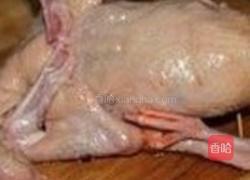 首乌防党黑糯米煲乳鸽的做法图解7