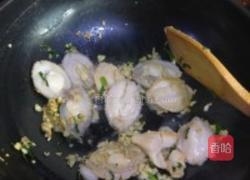 蒜茸炒小鲍鱼的做法图解4