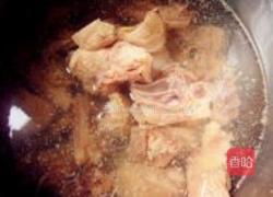 香菇黄花菜炖鸡的做法图解3