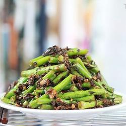 霉干菜炒豇豆的做法[图]