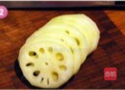 枸杞蜜枣莲藕汤水的做法图解2