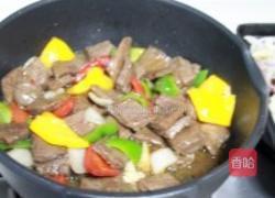 铁板牛排的做法图解11