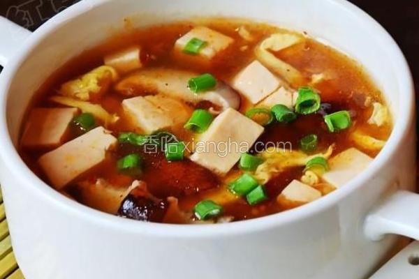 酸辣香菇豆腐汤