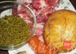 沙葛绿豆脊骨汤的做法图解1