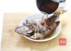 黄豆酱蒸鱼的做法图解3