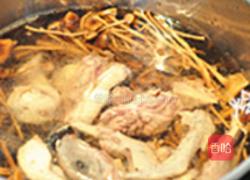 茶树菇无花果老鸭汤的做法图解5