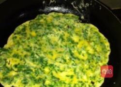 荠菜鸡蛋饼的做法图解5