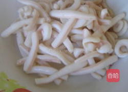 蒜薹炒鱿鱼的做法图解3