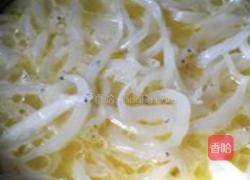 银鱼焖蛋的做法图解2