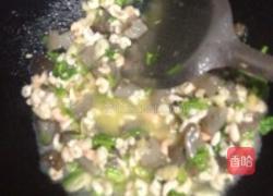 爆炒海参虾仁的做法图解5