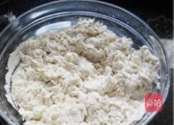 荸荠玉米饺子的做法图解2