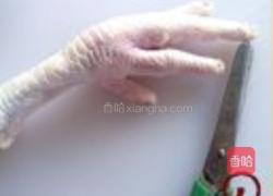 花生眉豆煲鸡脚的做法图解2