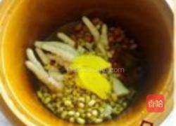 花生眉豆煲鸡脚的做法图解6
